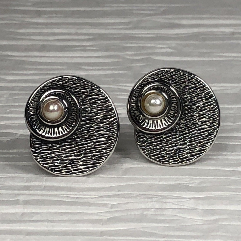 Vintage Swank Cuff Links Silver Tone Snail Shell